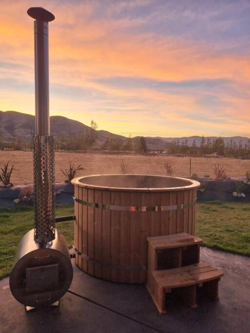 Queensberry Relax In Rural Wanakaヴィラ エクステリア 写真